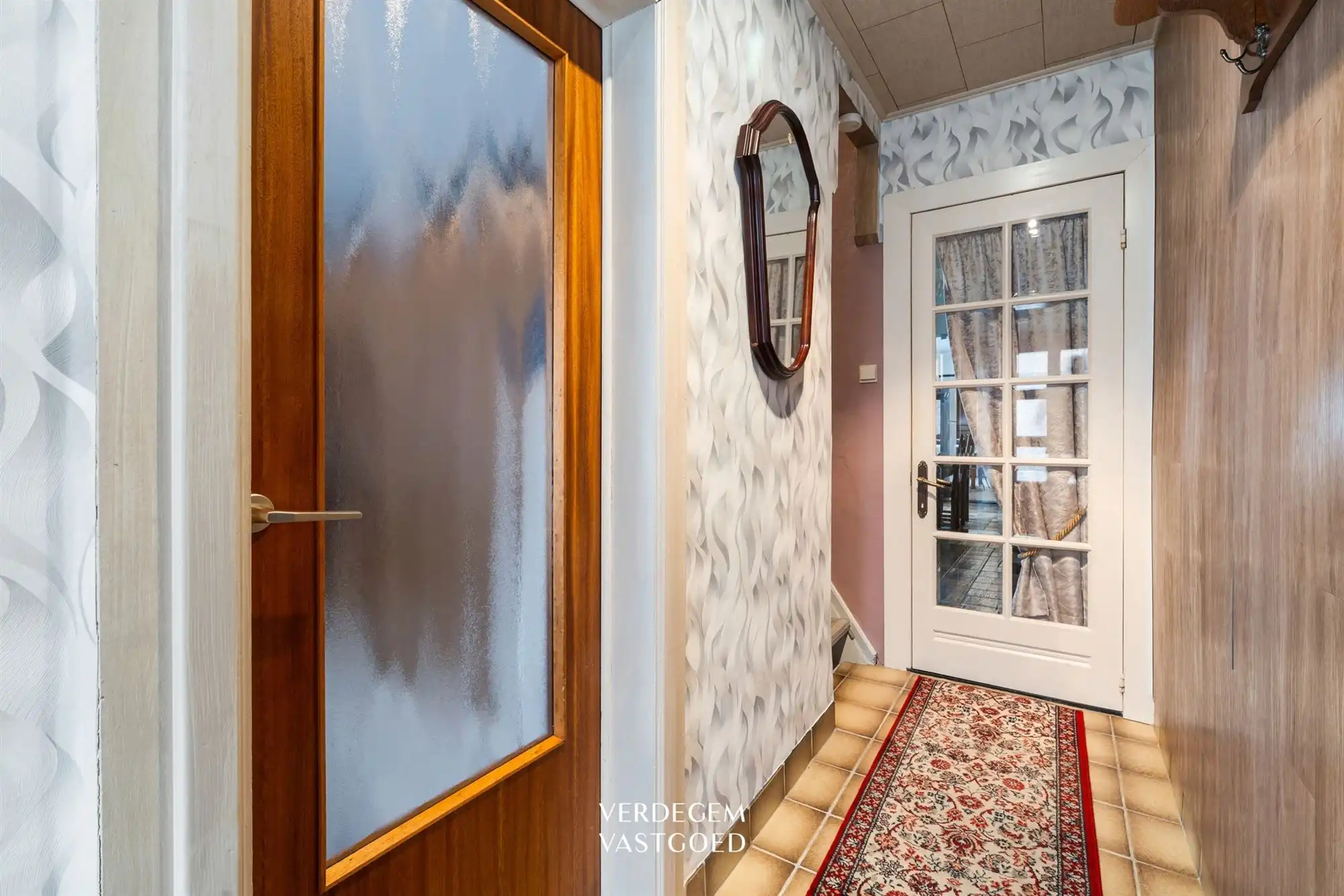 Charmant en centraal wonen, 3 slaapkamers, oprit en fijne tuin foto 4