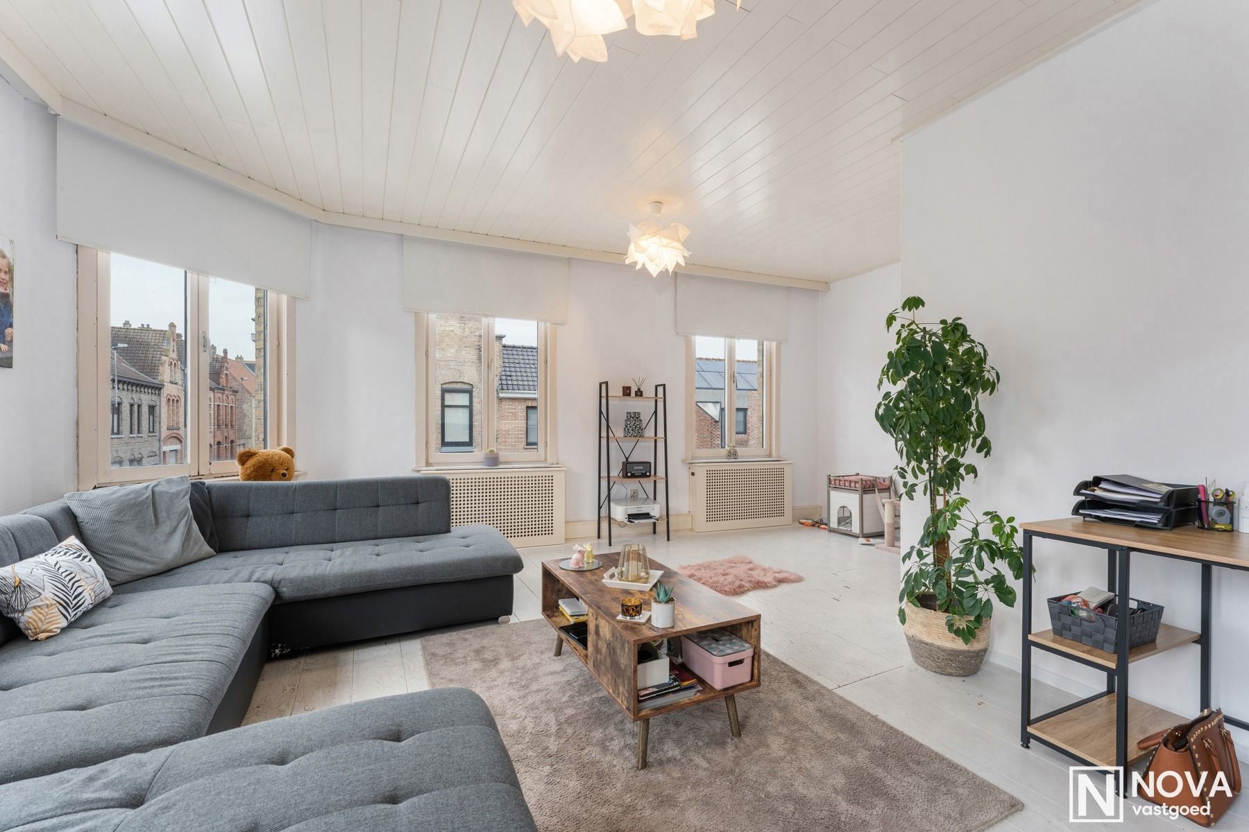 Ruim en lichtrijk duplex-appartement aan de kerk foto 4