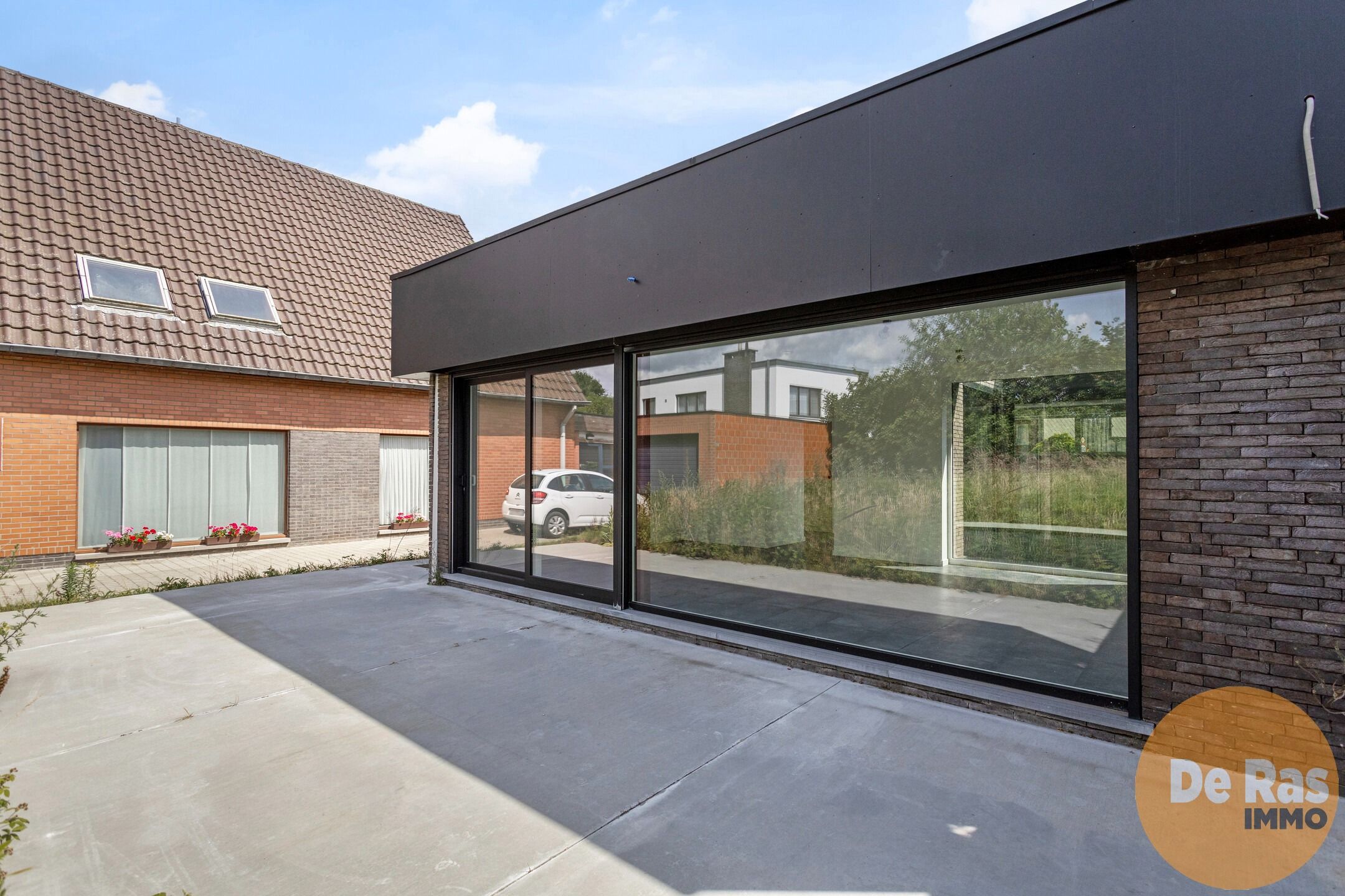 WICHELEN - Centraal gelegen, recente woning met groendak foto 21