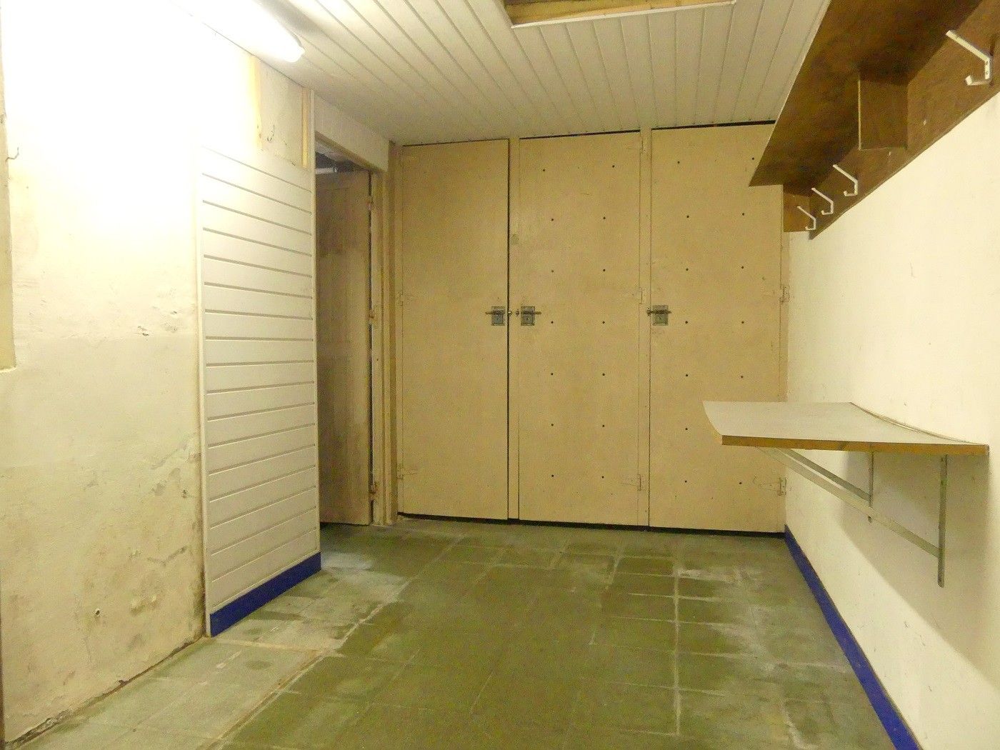 Loods, 146 m², uitermate geschikt voor opslag-/stockageruimte - toegankelijk via manuele toegangspoort foto 3