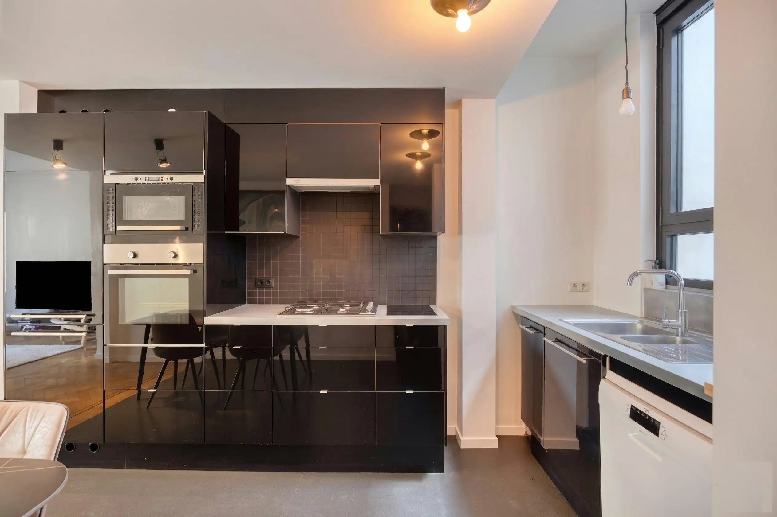 2 slaapkamerappartement te koop in het centrum van Antwerpen foto 10
