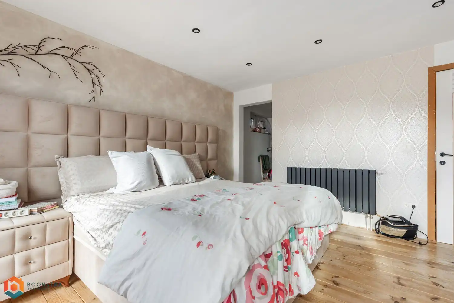 Woning met 4 slpkrs en garage op perceel van 1401 m² foto 14