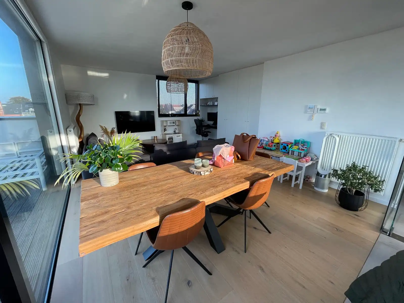 Te huur: Penthouse met ruim terras in centrum Aalst foto 5