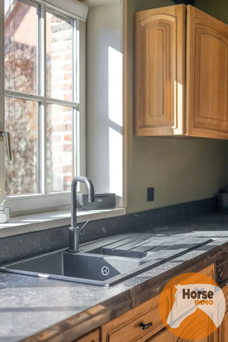 LOKEREN - Ruime, te renoveren woning met opslagmogelijkheden foto 23