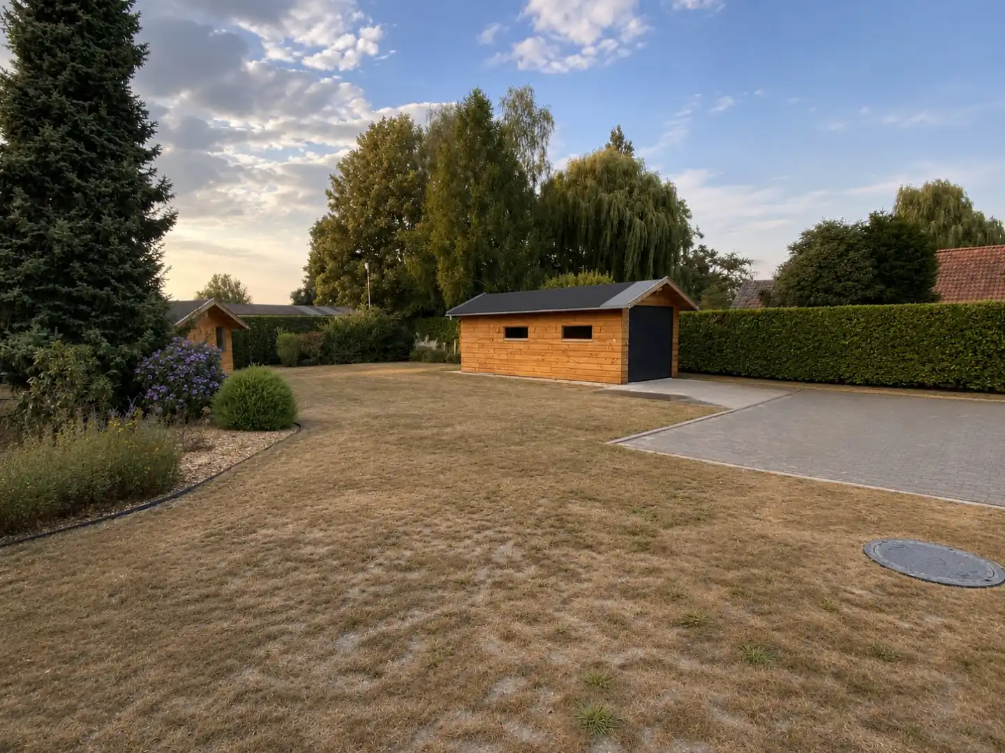 Gerenoveerde open bebouwing met drie slaapkamers, bureau en ruime tuin te huur in Merendree foto 20