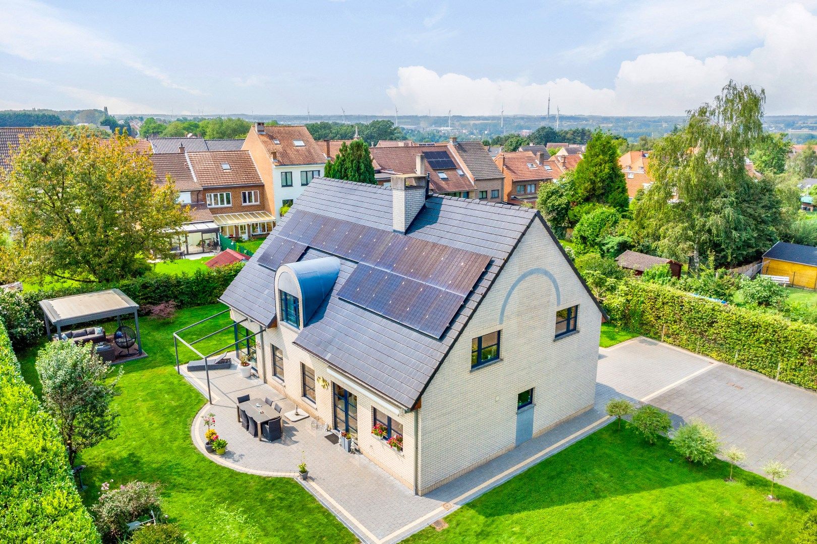 Instapklare villa met 4 slaapkamers te Beersel. foto 30