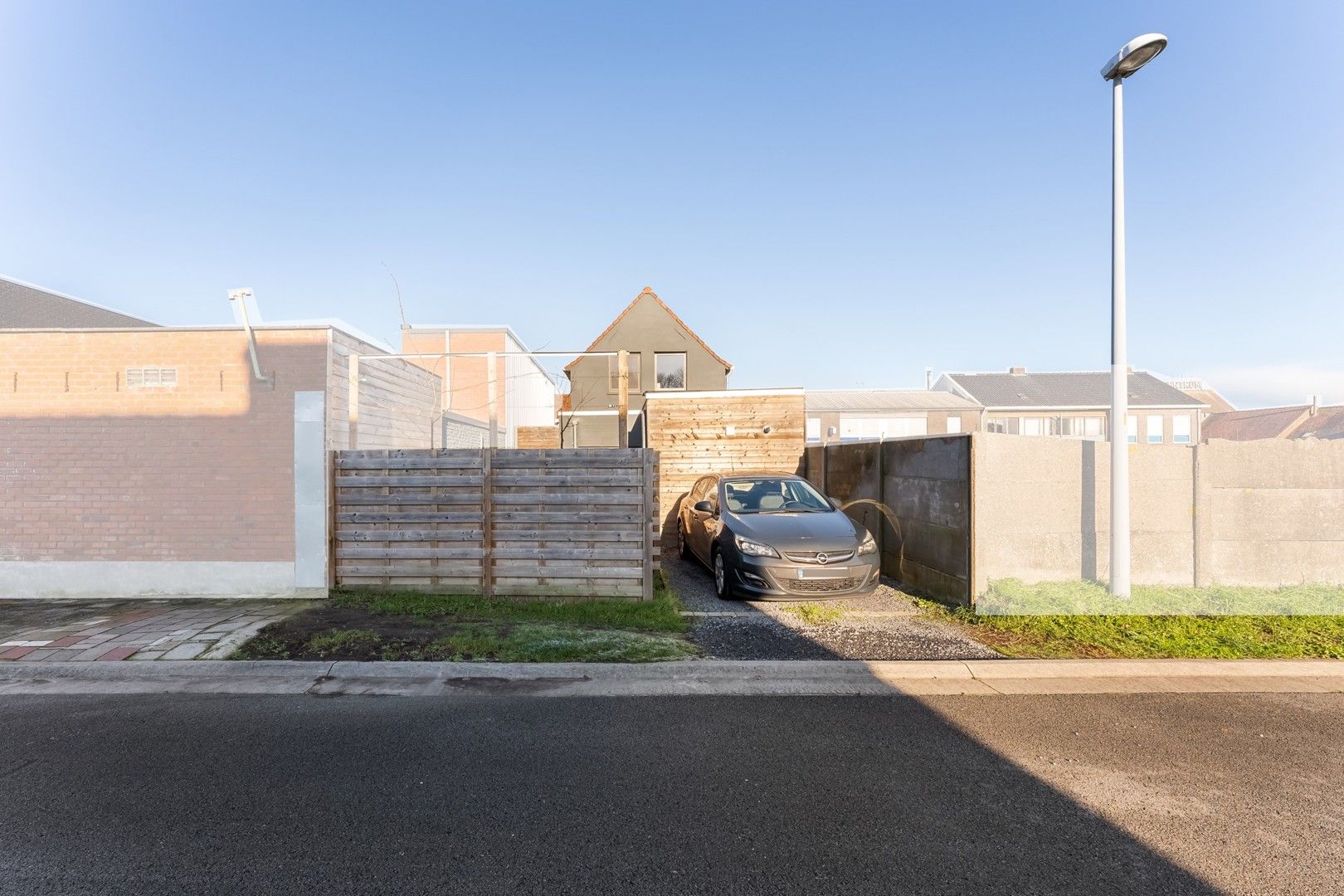 Instapklare woning met 2 slaapkamers op centrale ligging te Zwevezele! foto 17