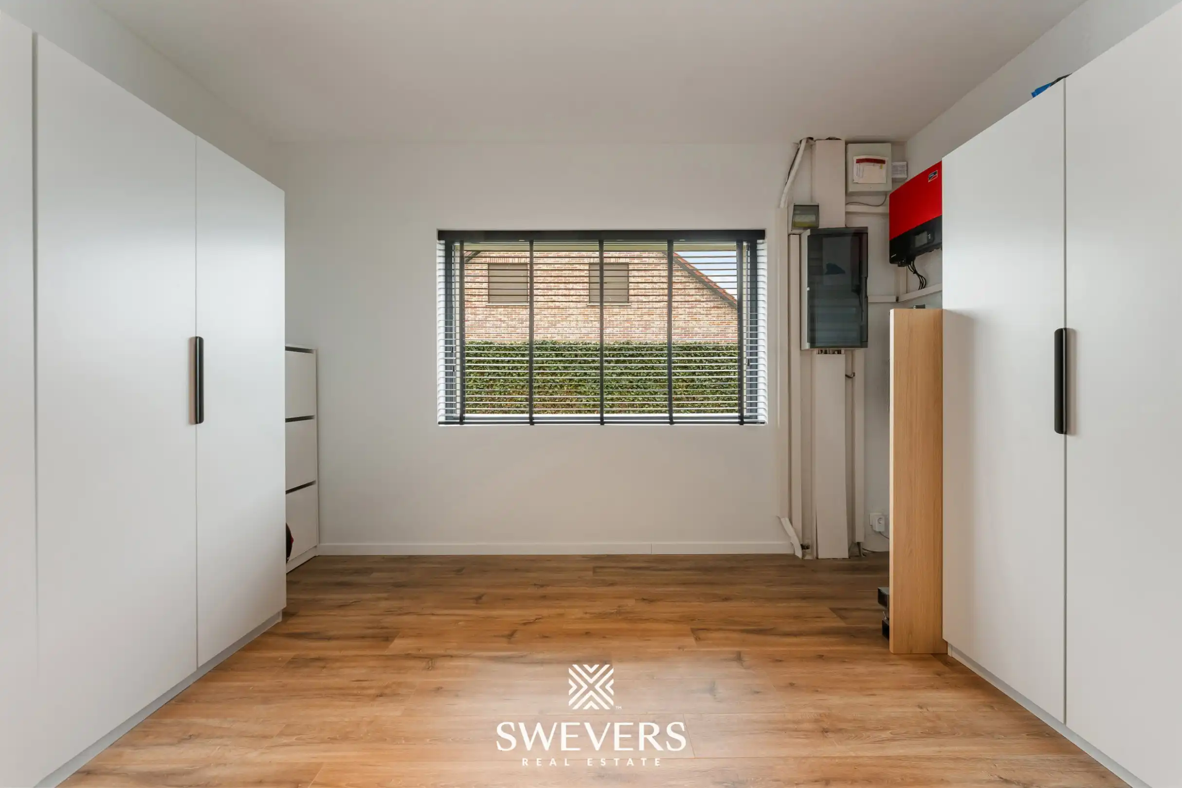 Volledig gerenoveerde villa met zwembad op prachtig perceel van 27a 49ca in Herk-de- Stad foto 18