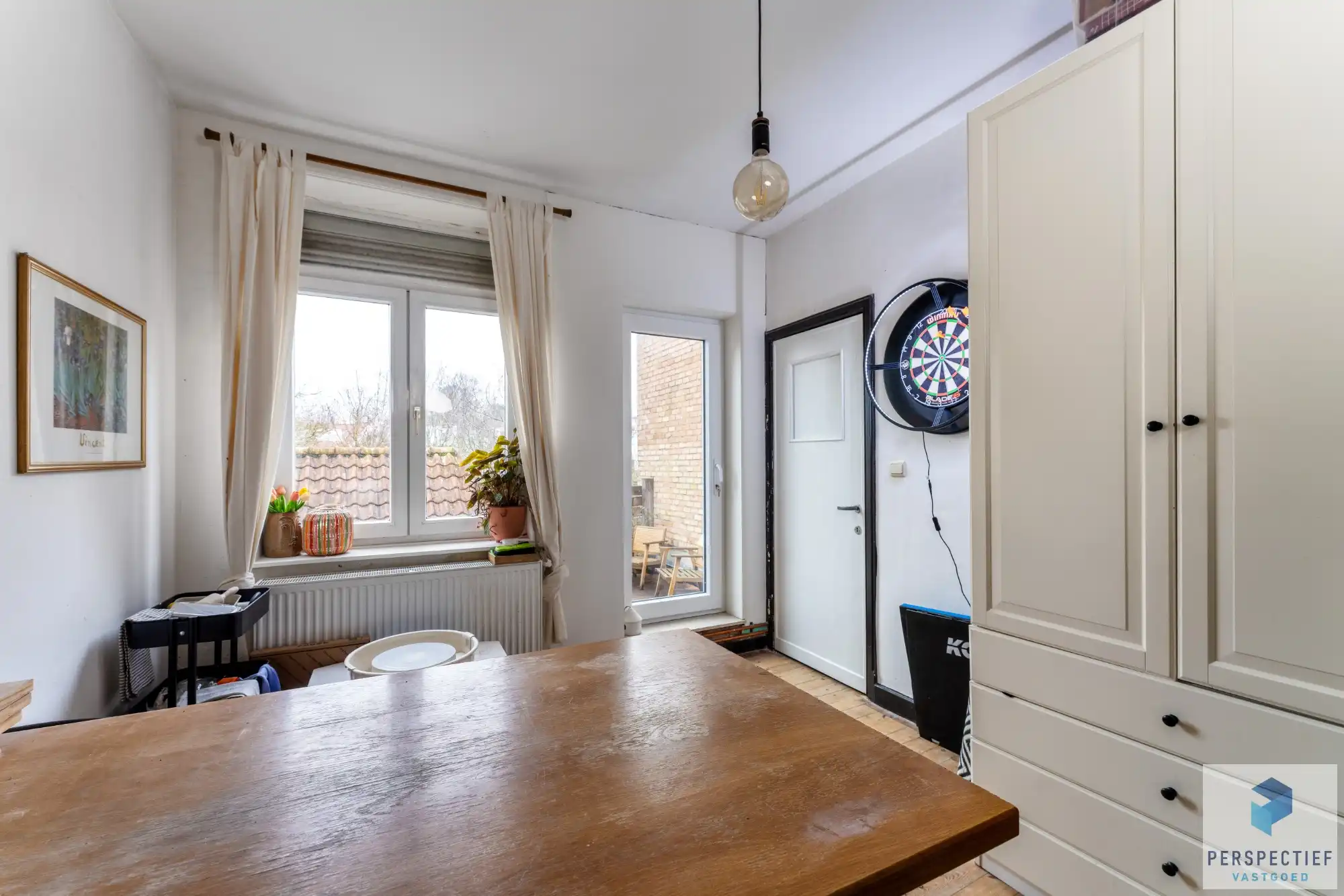 Mooie INSTAPKLARE stadswoning met 3 slpk en koer foto 11