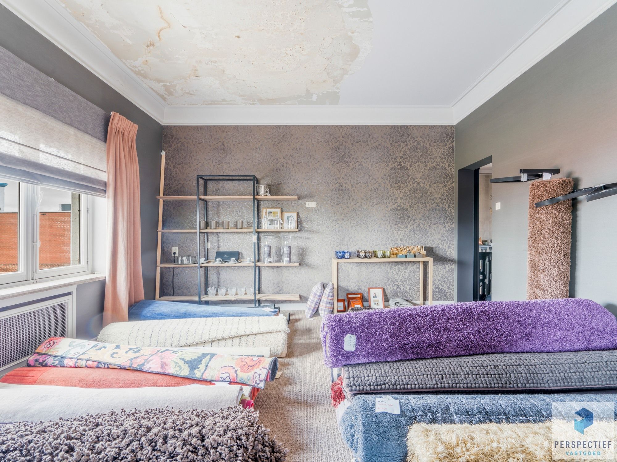 2 handelsruimtes + appartement met mogelijkheden op een strategische ligging te Roeselare foto 30