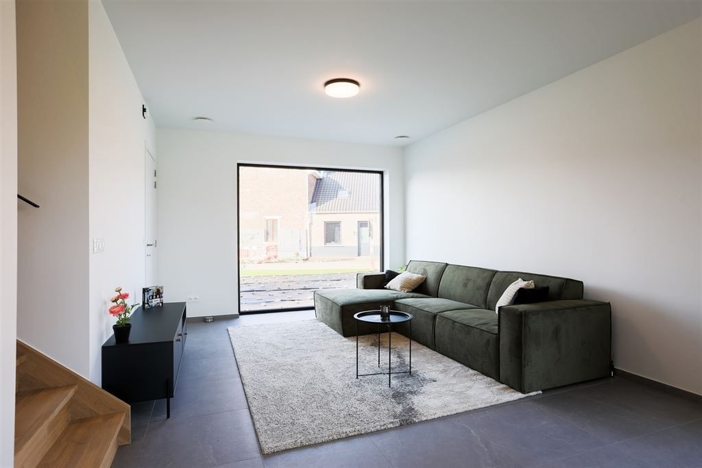 Bijzonder energiezuinige 4slpk woning foto 9