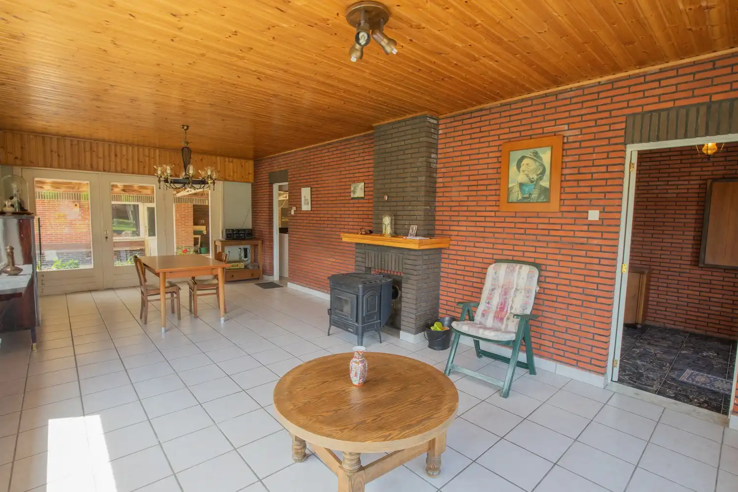 Volledig gelijkvloerse alleenstaande woning op een ruim perceel van 16a 83ca foto 5