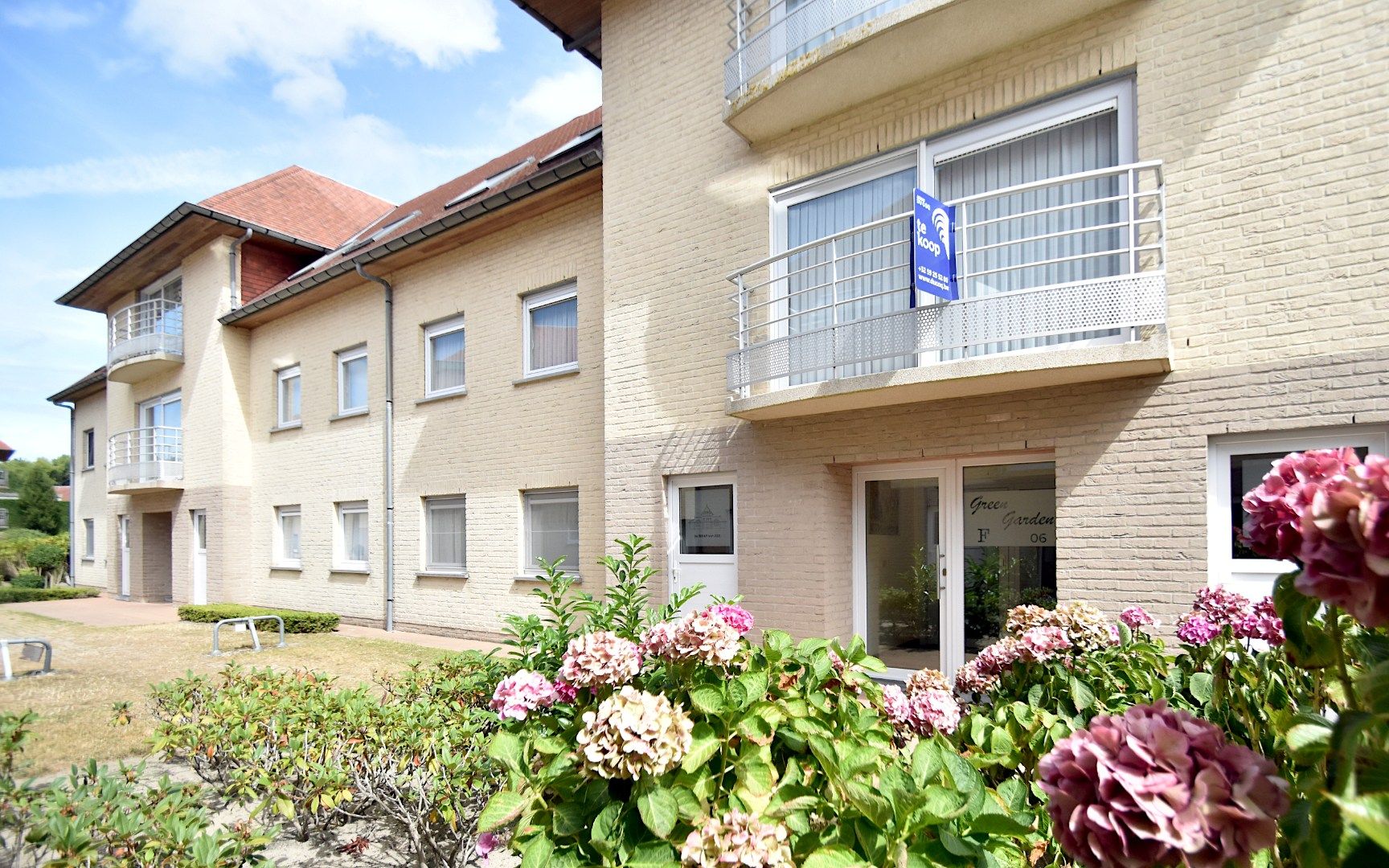 Hoofdfoto van de publicatie: Charmante studio met terras in groen vakantiepark