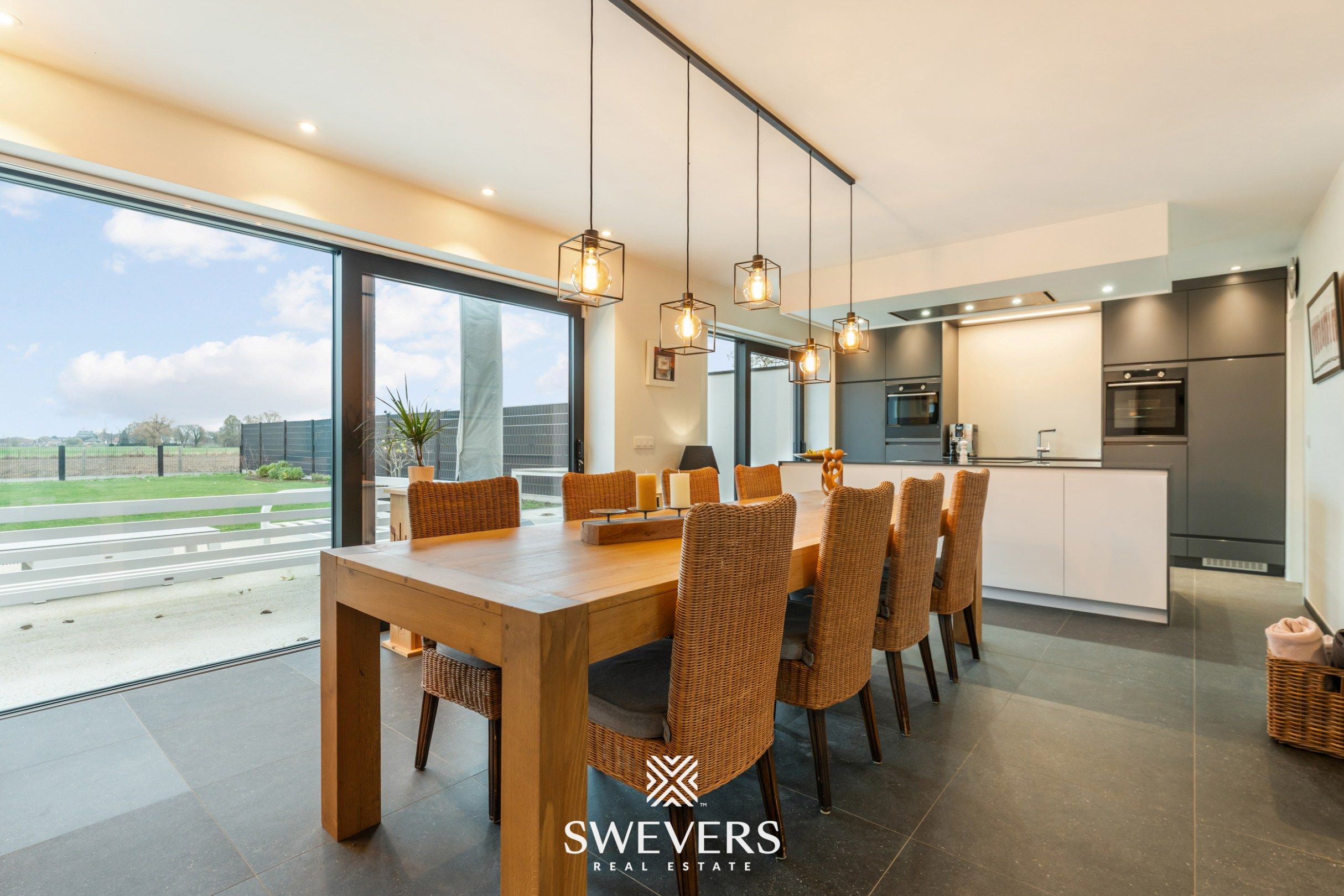 Instapklare gezinswoning met 3 slpks en ruime tuin foto 9