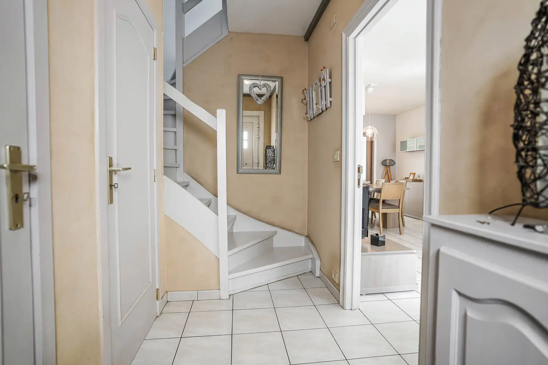 Perfect instapklare rijwoning te Willebroek foto 4