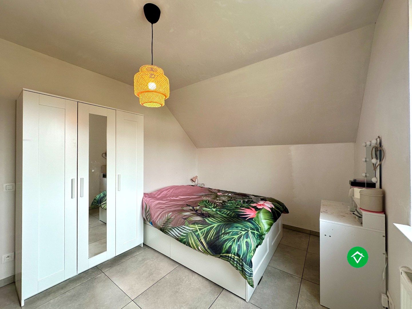 Moderne en lichtrijke nieuwbouwwoning met drie slaapkamers te Handzame (Kortemark) foto 9