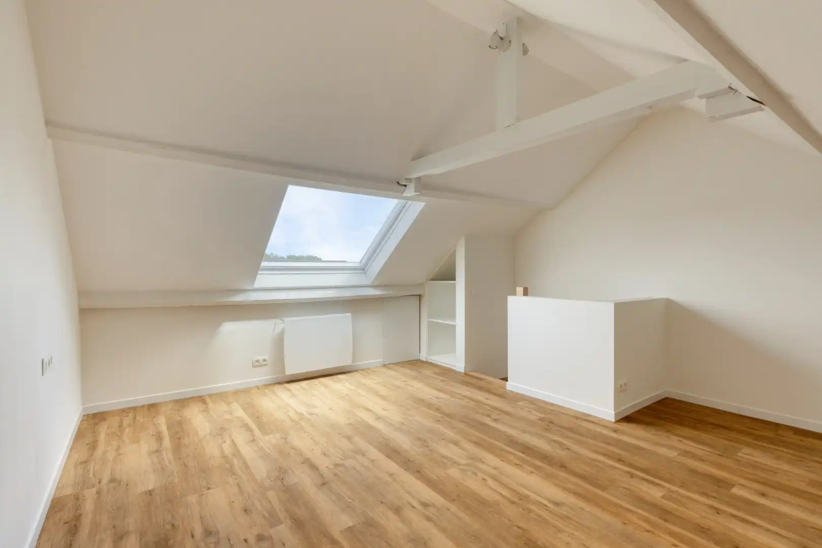 Woning met 3 slaapkamers, garage en tuintje! foto 12