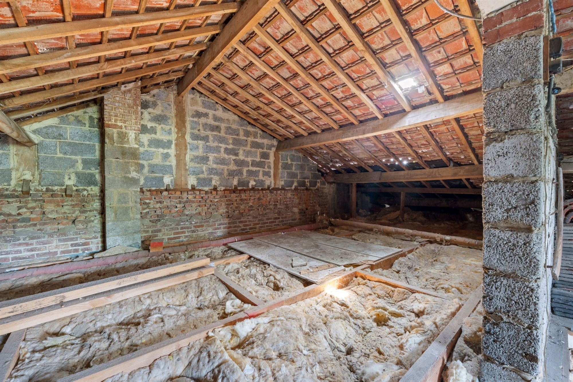 TE RENOVEREN WONING MET VEEL POTENTIEEL OP EEN PRACHTIG PERCEEL VAN 8A18CA IN TONGEREN  foto 18