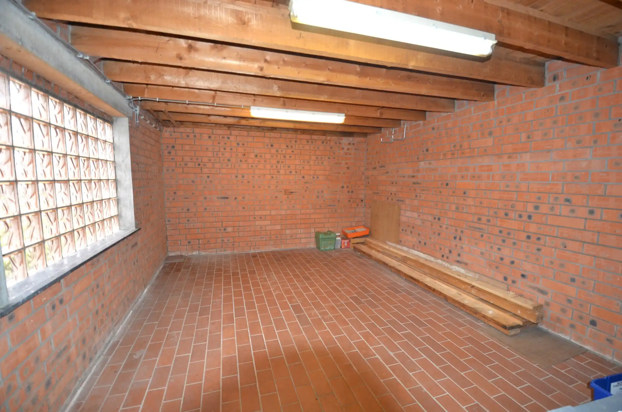 Te renoveren woning op rustige locatie foto 17