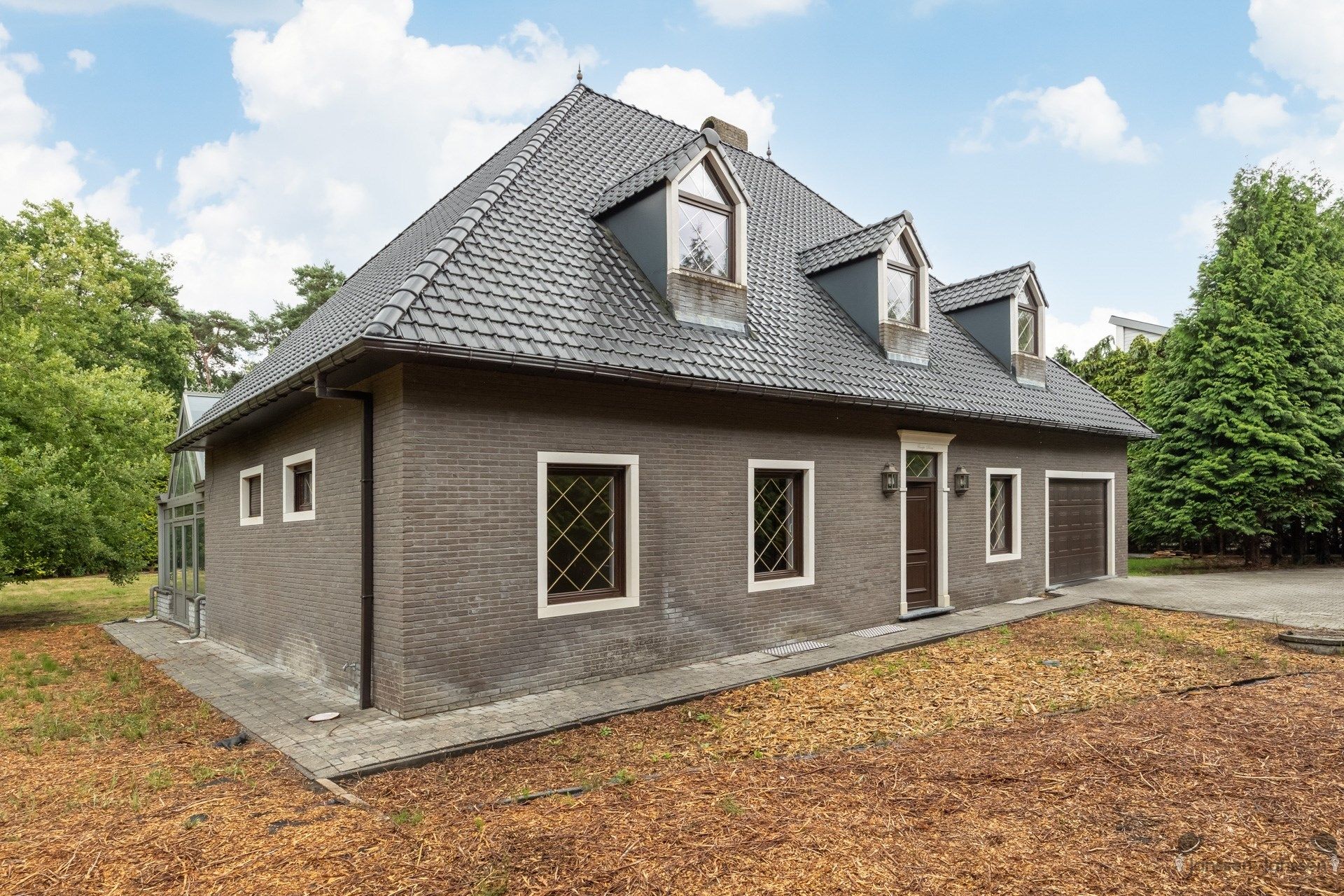 Villa met prachtige uitbouw op een zonovergoten perceel van 3.075 m². foto 37