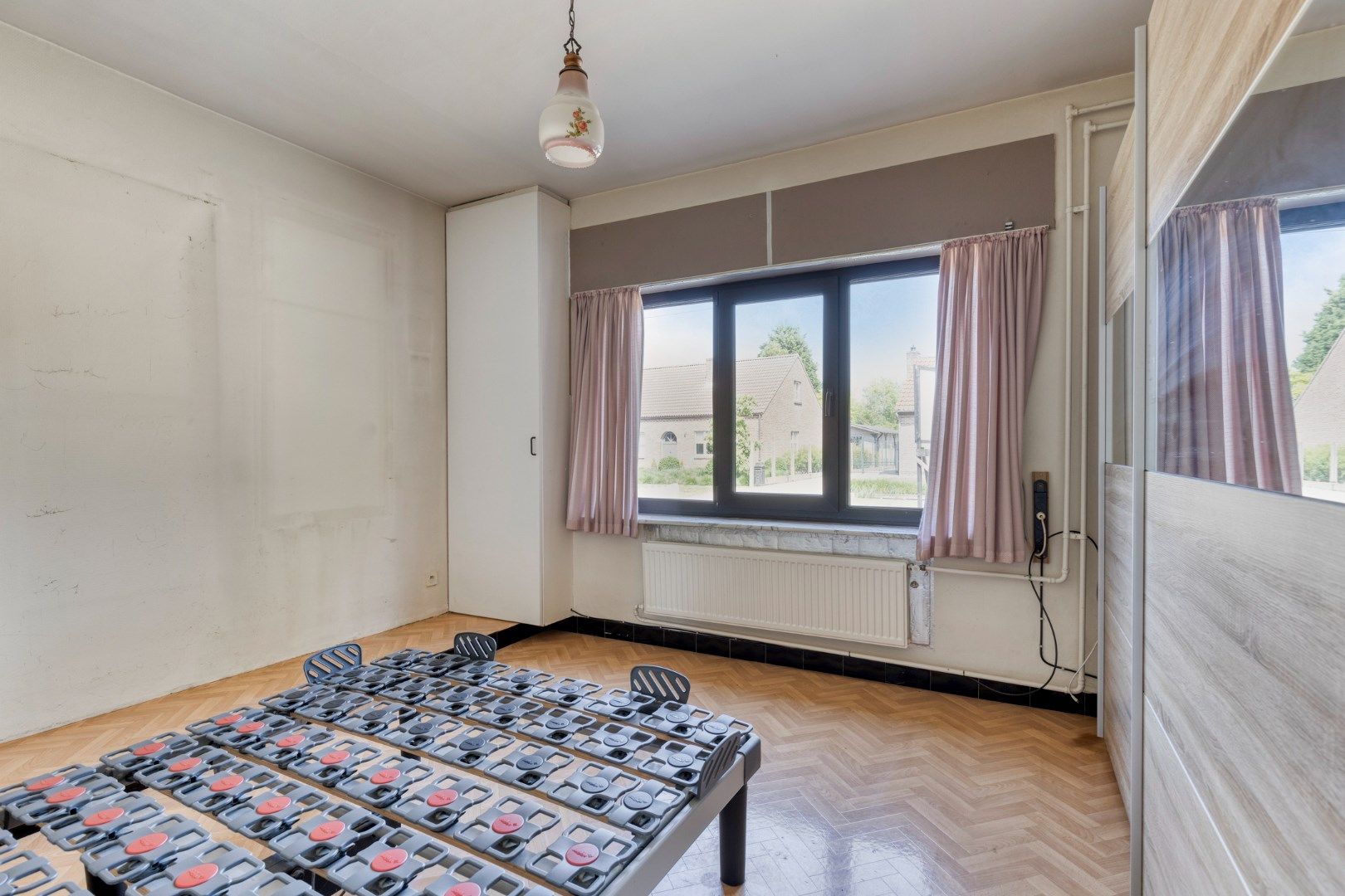 Charmante gelijkvloerse woning met 1 slaapkamer op 219 m² te Sint-Jozef Olen ! foto 9