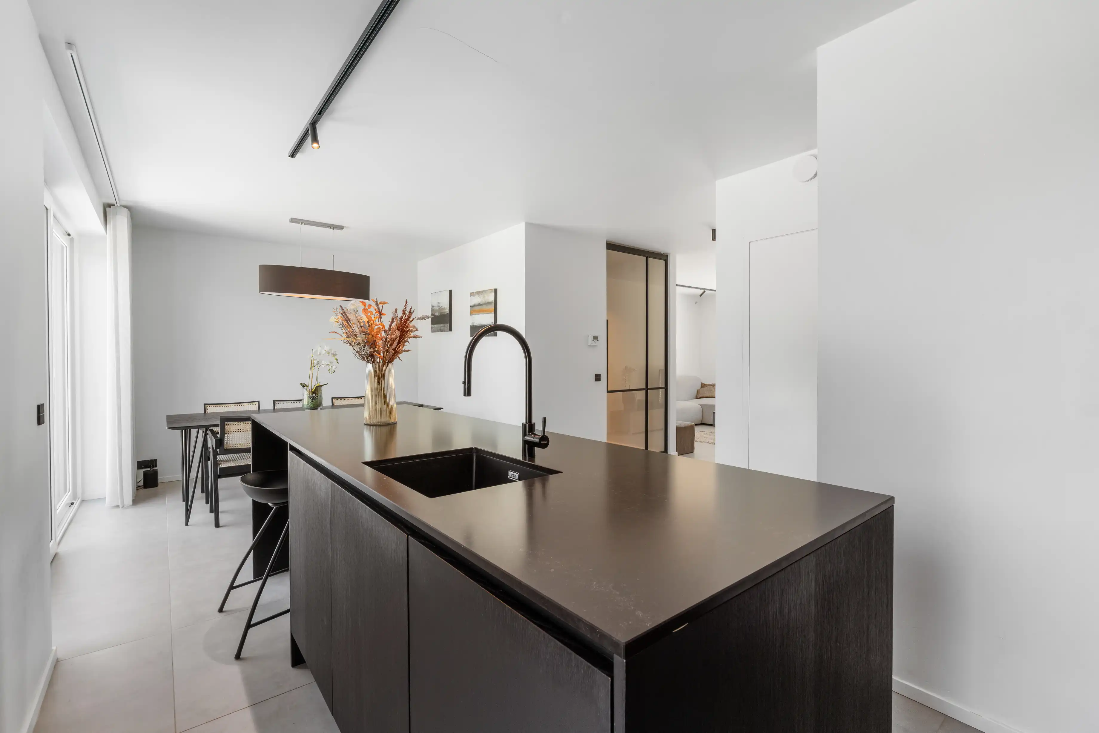 Instapklare 3-gevelwoning met luxe afwerking foto 8