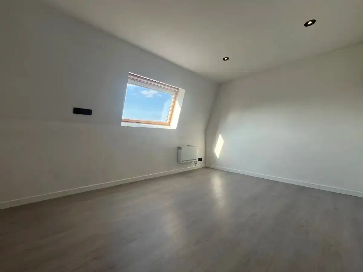 Ledegem – Woning met tuin en 2 slaapkamers foto 8