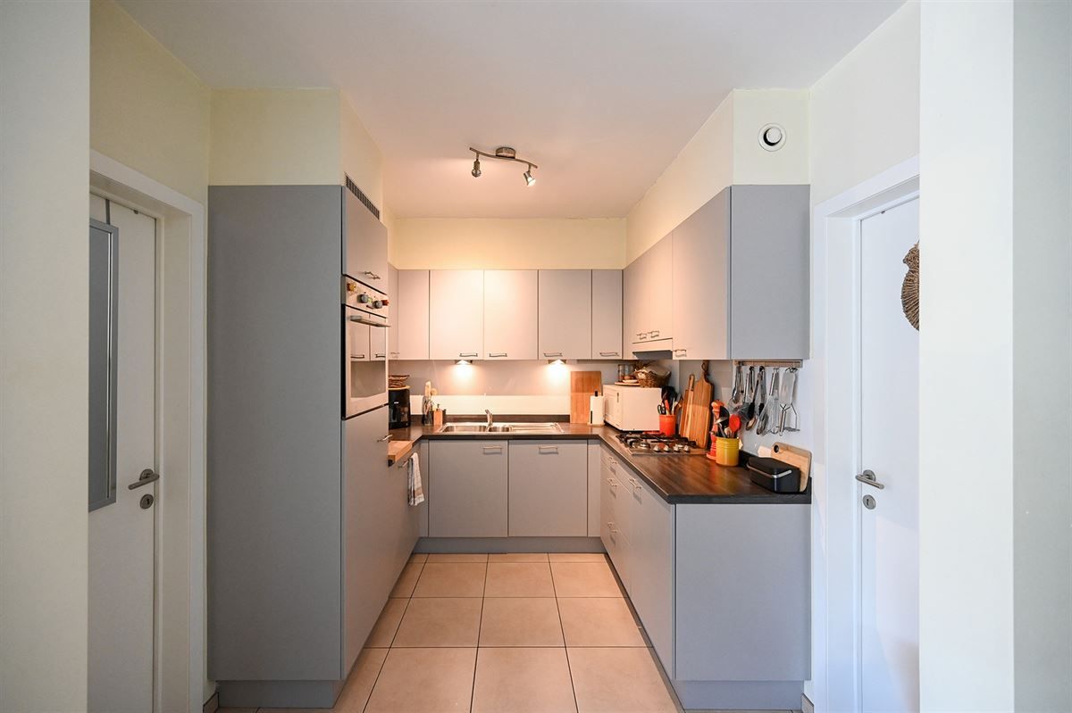 Gelijkvloersappartement met tuin en fietsenberging foto 4