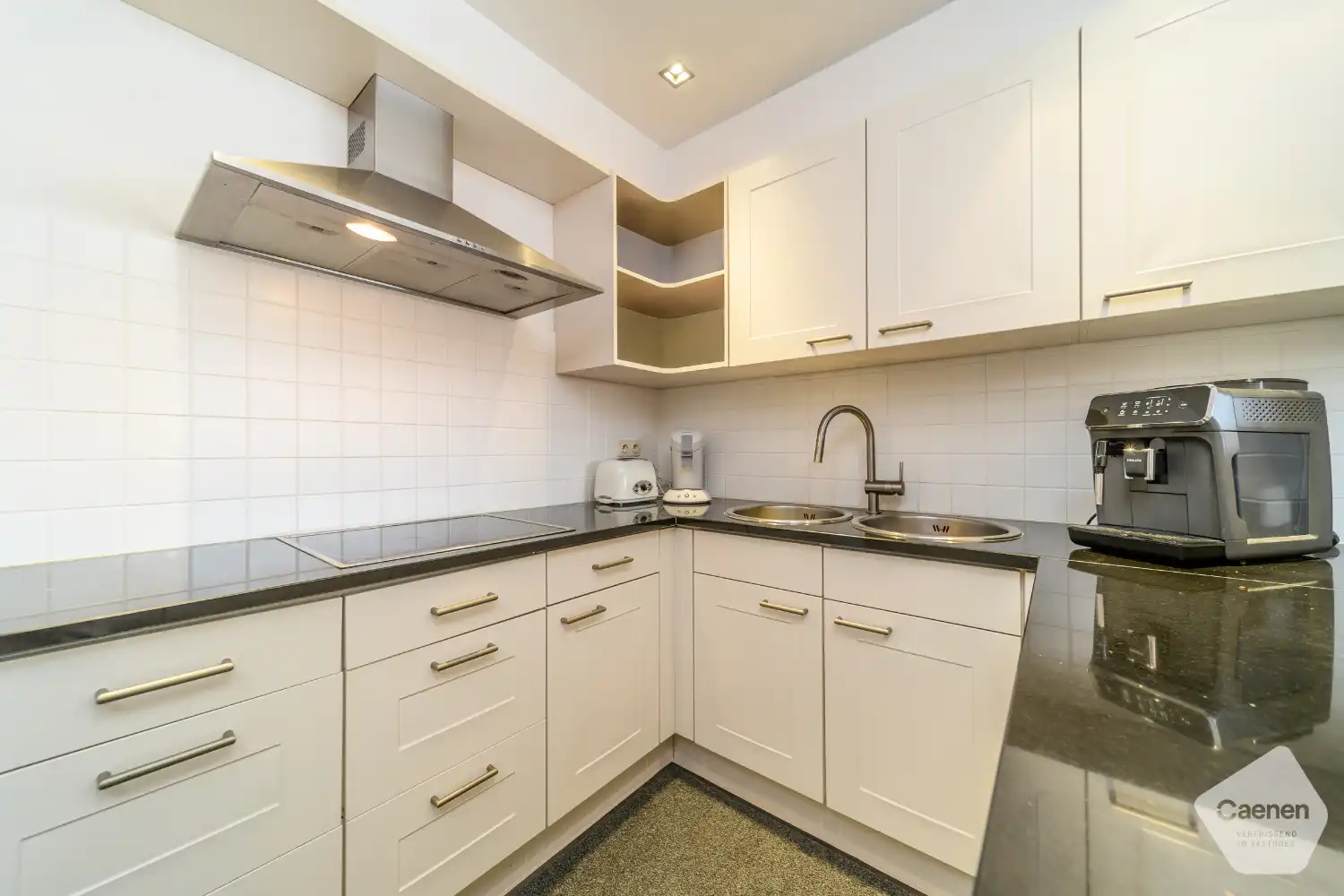 Prachtig ruim zongericht hoekappartement met 2 slaapkamers en zeezicht foto 6