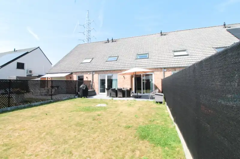 Prachtige moderne woning te huur vlakbij centrum Roeselare foto 8