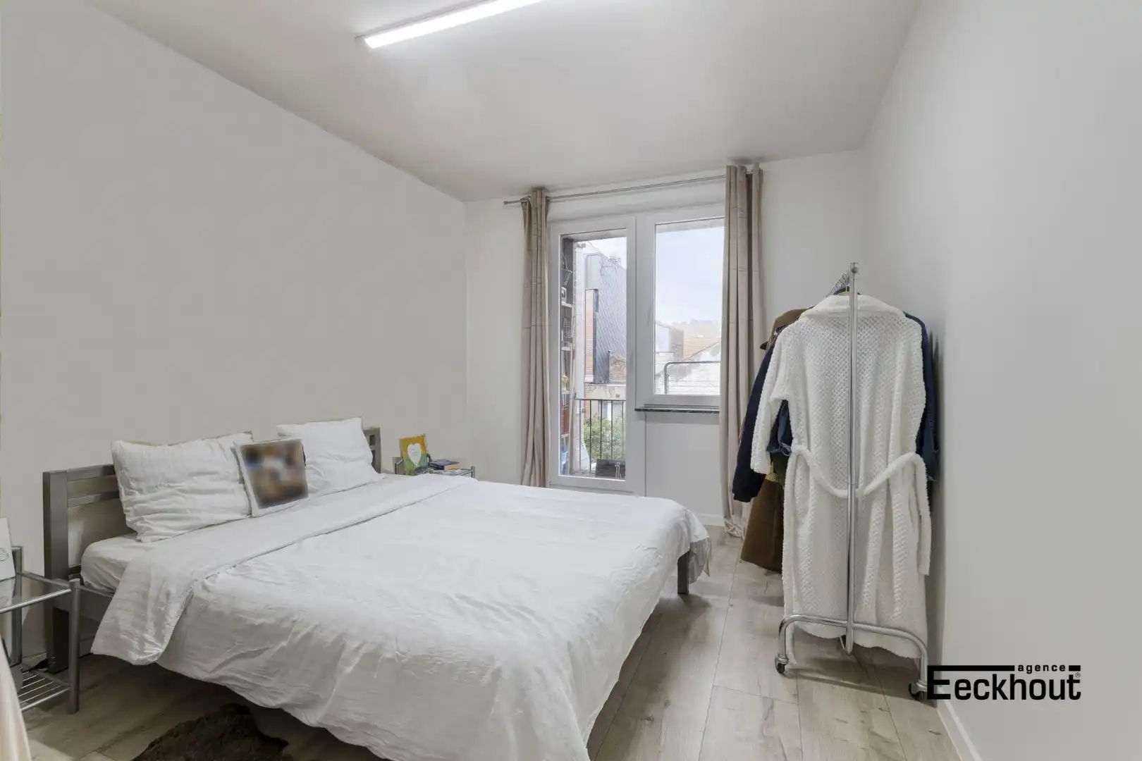 Mooi gerenoveerd appartement met terrasje in het centrum van Oostende! foto 6