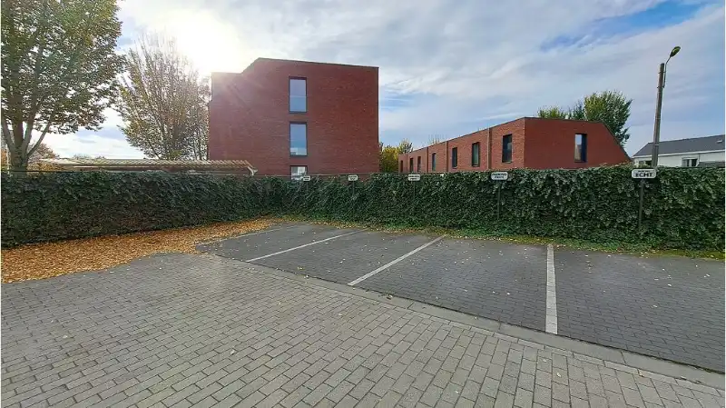 AUTOSTANDPLAATS te koop in de Witte Molenstraat 17 in Sint-Michiels Brugge. foto 2