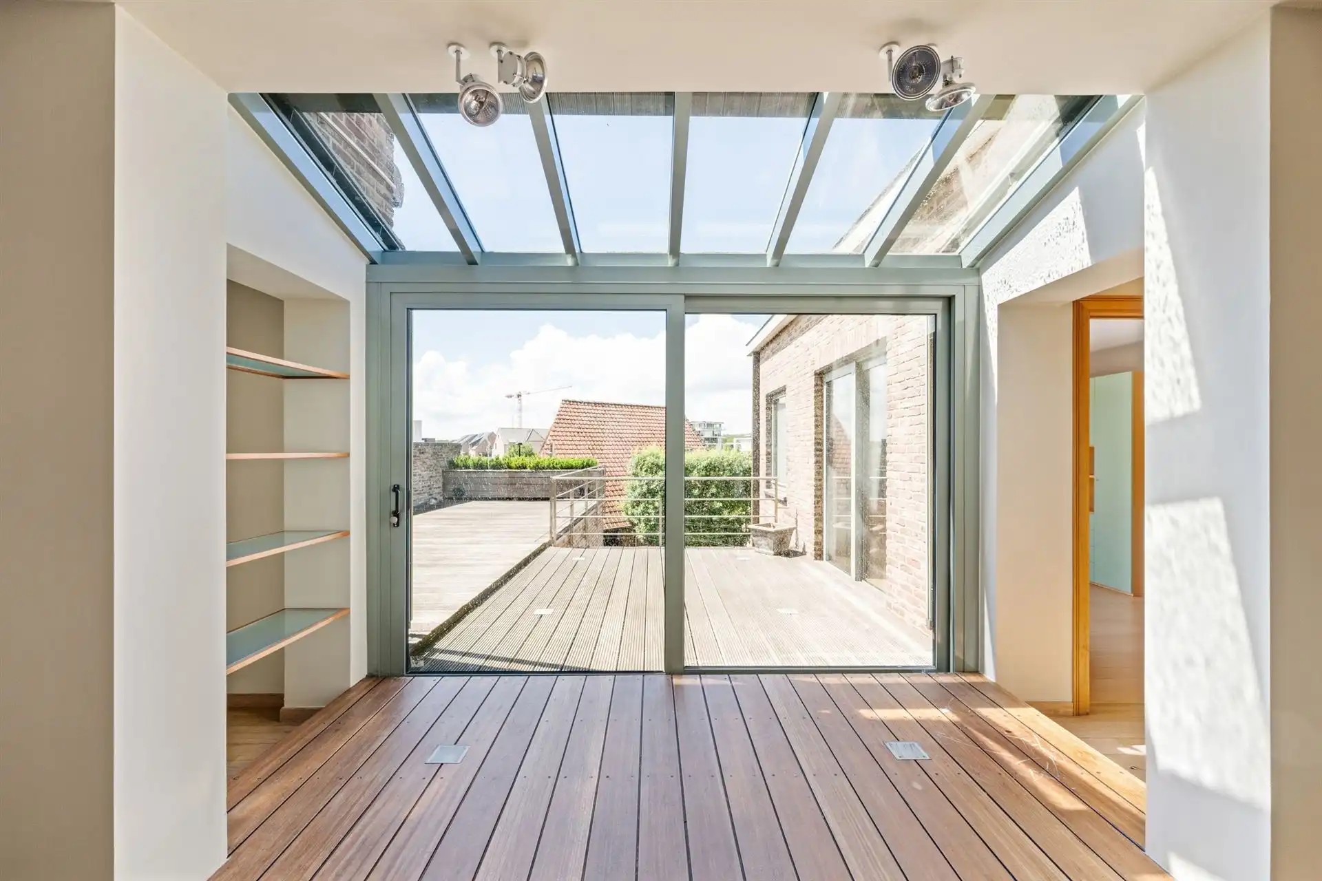 Unieke combinatie van wonen en werken in Sint-Eloois-Vijve! foto 5