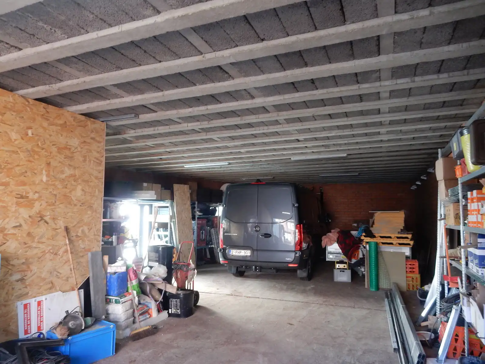 Loods/magazijn met twee automatische poorten voor een optimaal gebruikscomfort foto 8