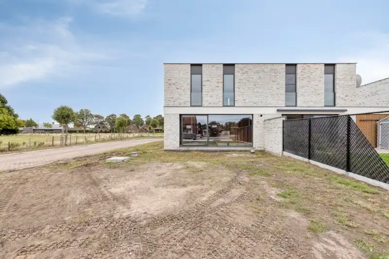 Halfopen bebouwing te Ertvelde Benninckstraat te koop foto 7