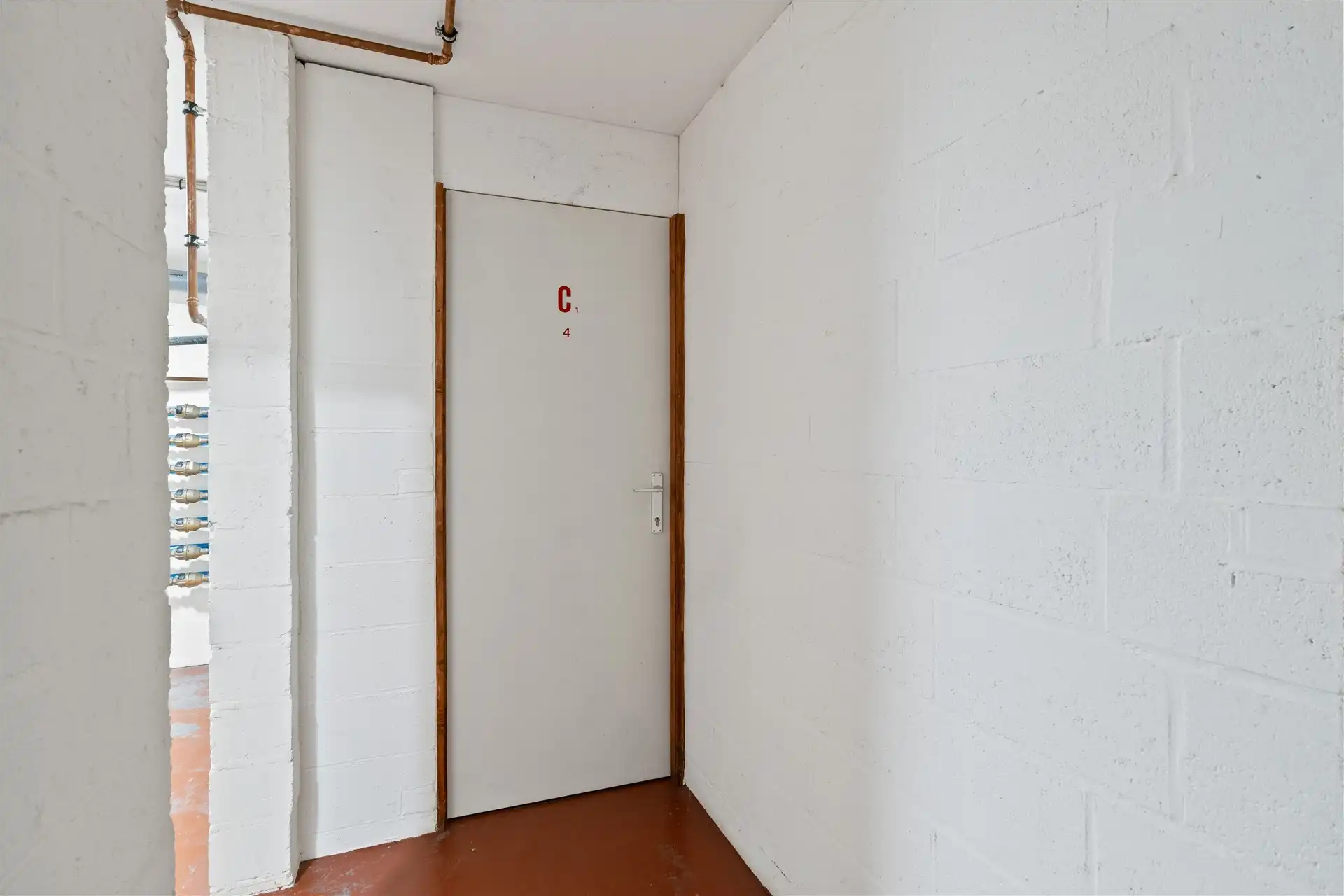 Instapklaar appartement met terras en 1 slaapkamer. foto 12