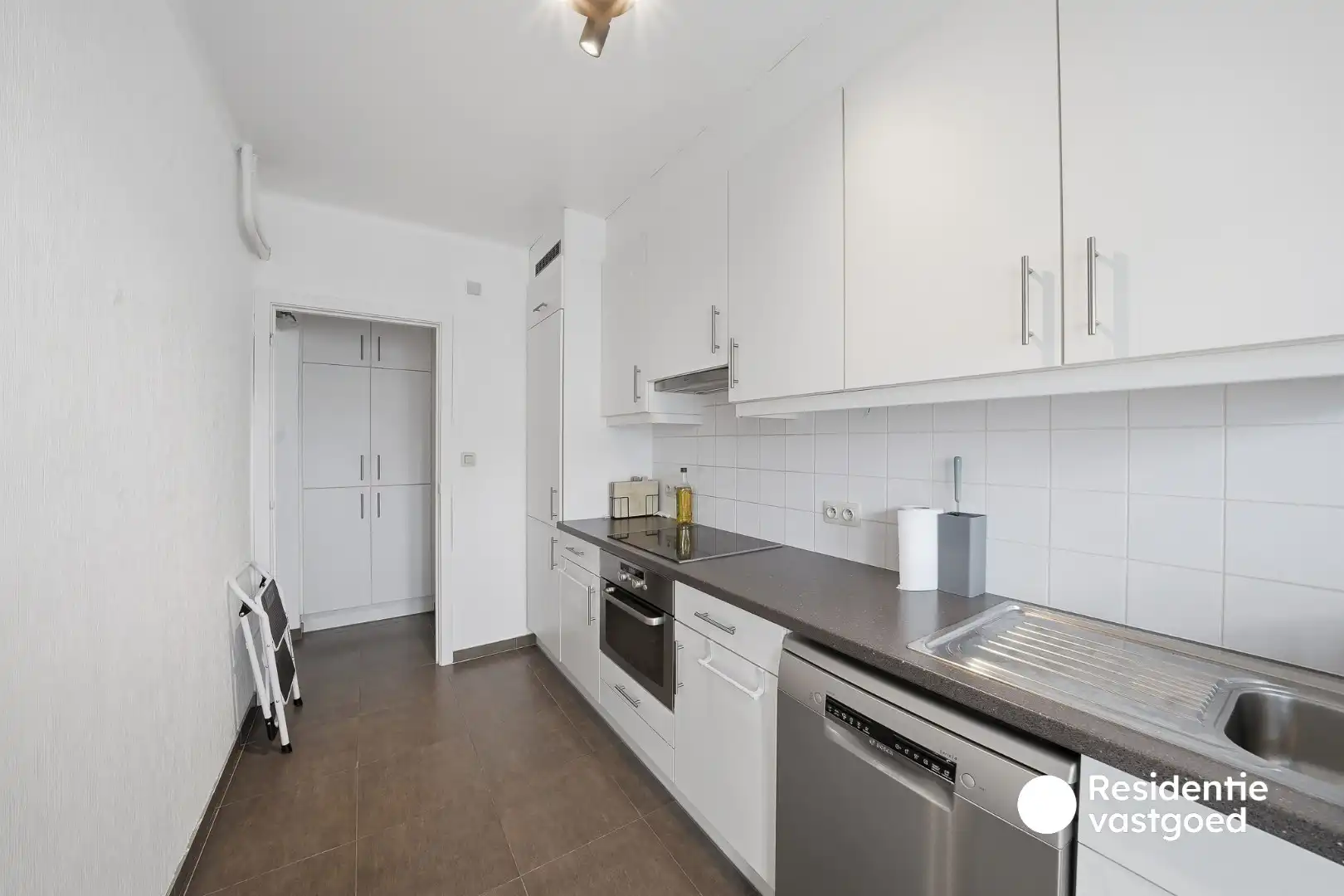 Ruim en instapklaar appartement met 2 slaapkamers in Oostende foto 9