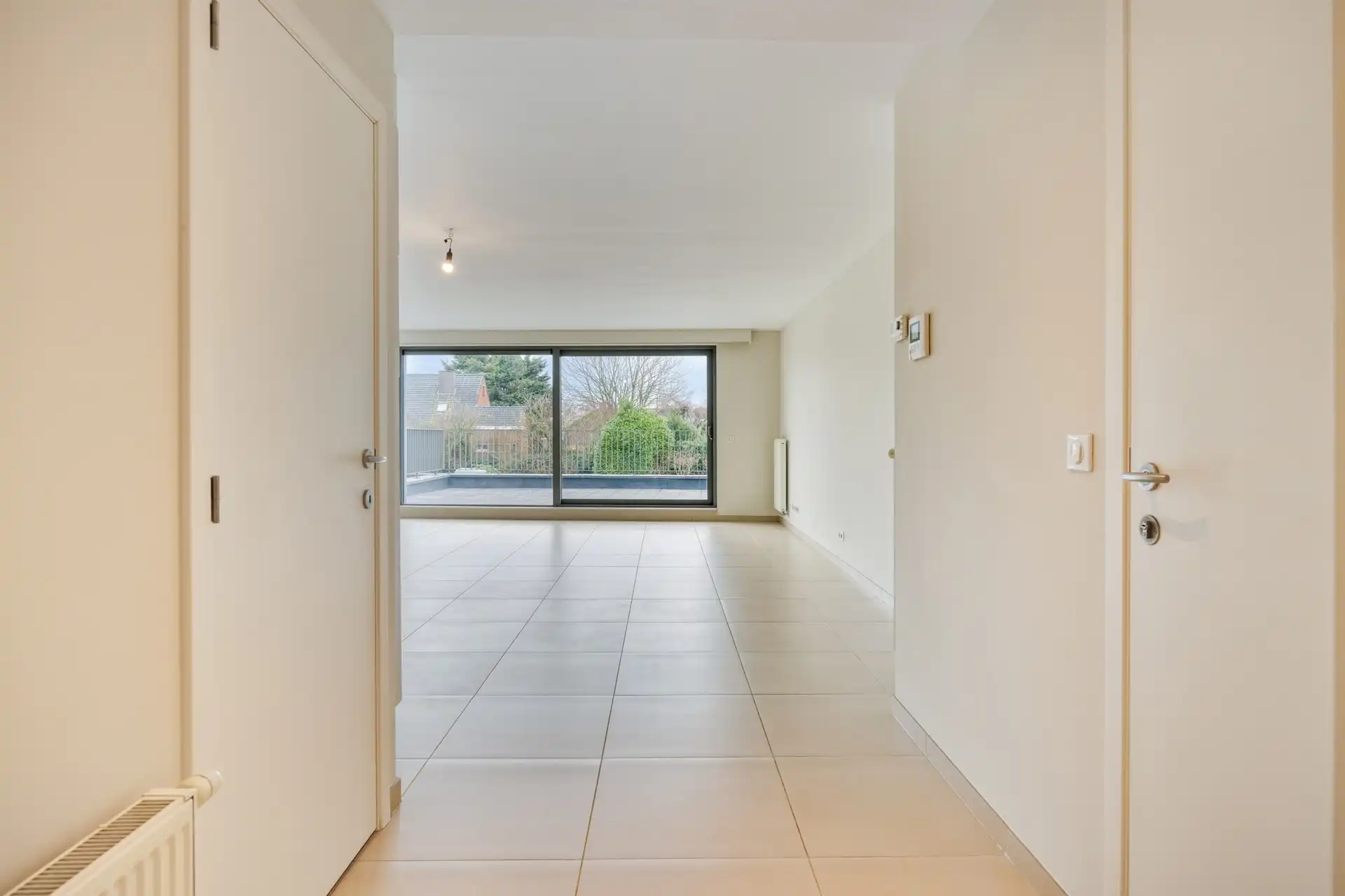 Appartement met groot Zuidwest georiënteerd terras foto 2