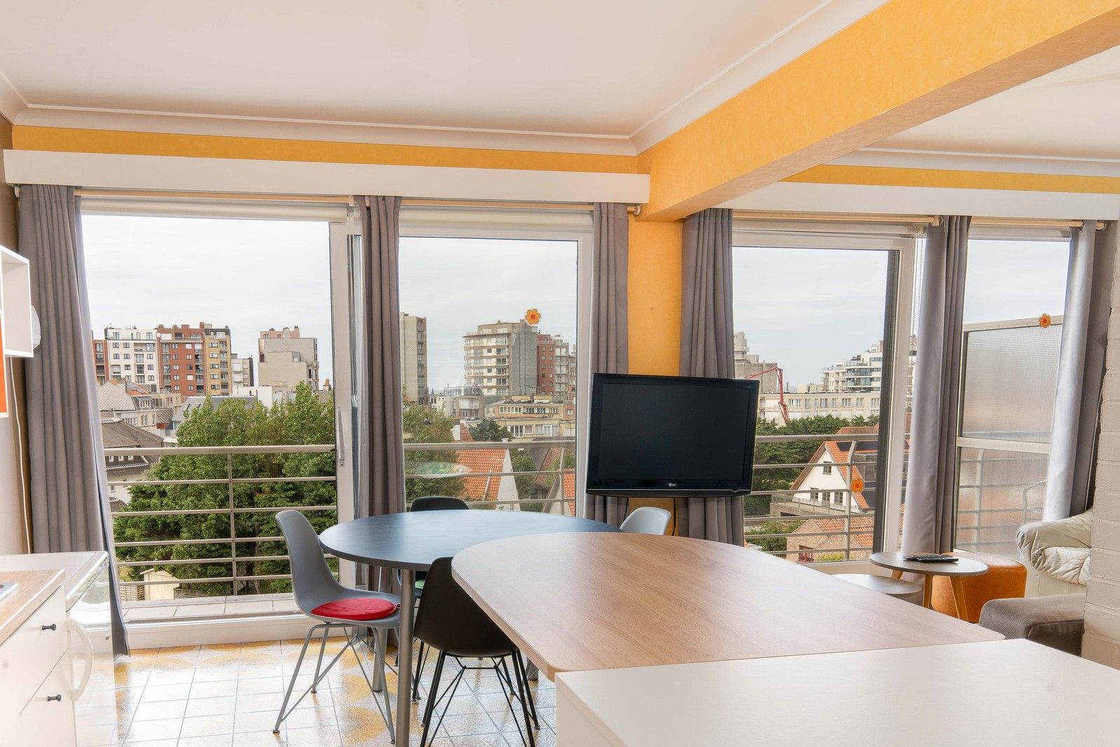 Appartement met Spectaculair Zeezicht en Groot Terras - Centraal Gelegen foto 5