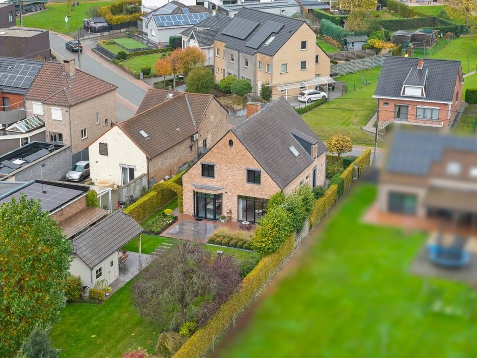 PRACHTIGE PASTORIJWONING MET DUBBELE GARAGE IN SINT-TRUIDEN foto 3