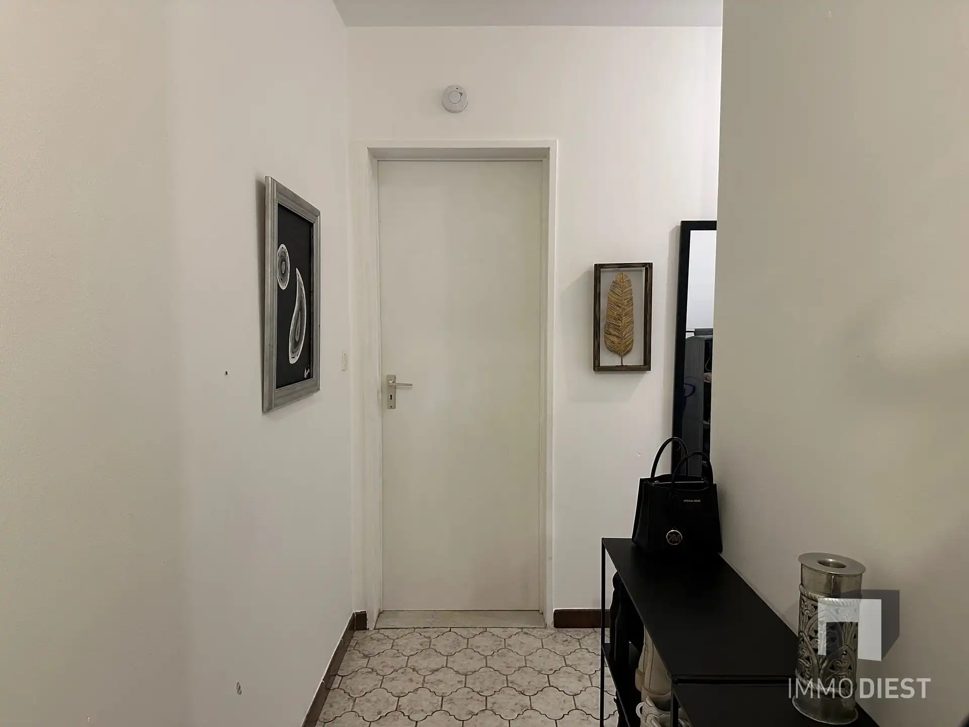 Gelijkvloers appartement met 4 slpks, kelder en garagebox foto 12