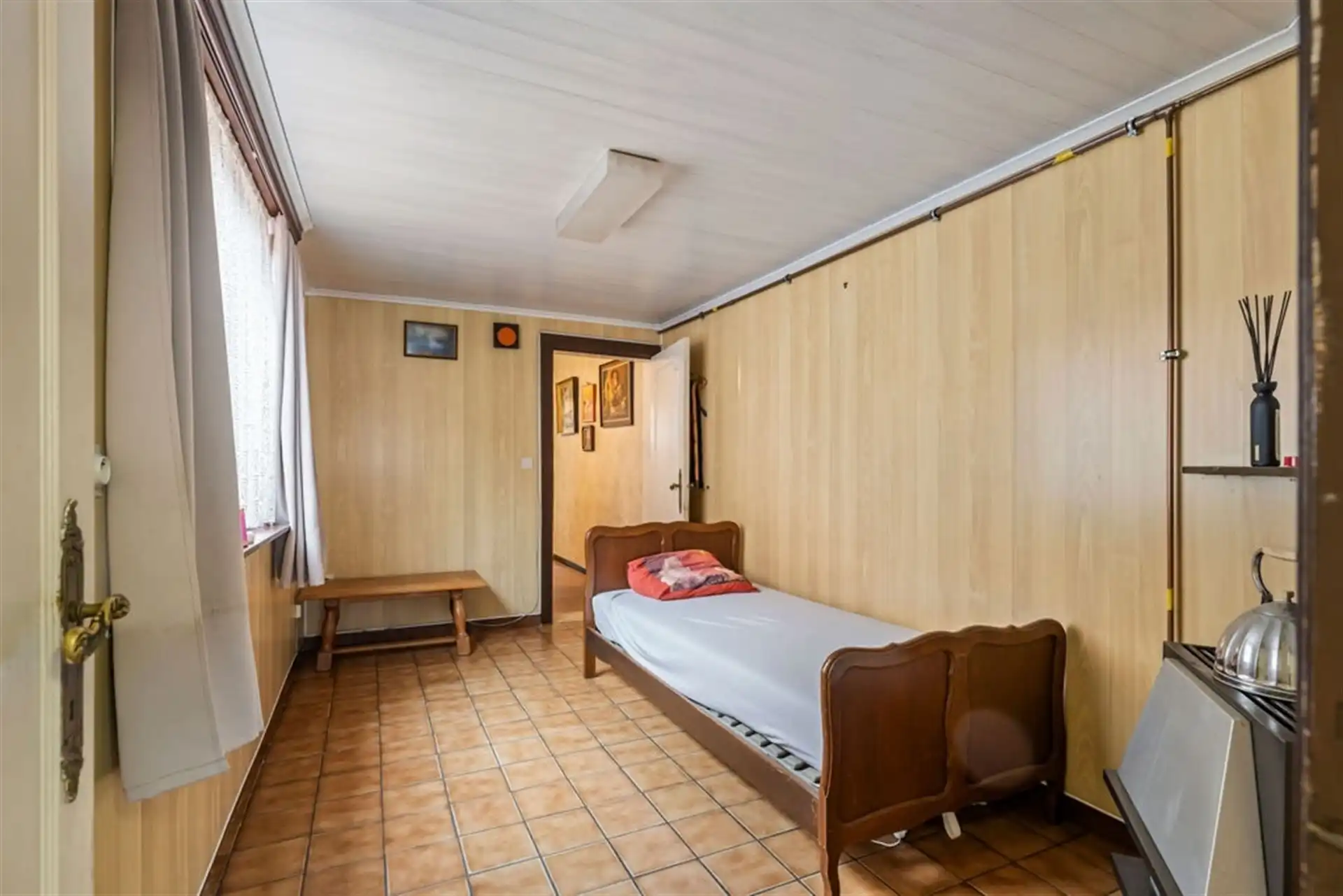 Potentiële gezinswoning of 2 bouwgronden in het hartje van Sint-Gillis-Waas foto 9