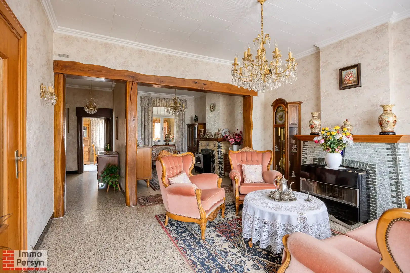 Vrijstaande woning met werkplaats op ruim perceel in landelijke omgeving foto 4