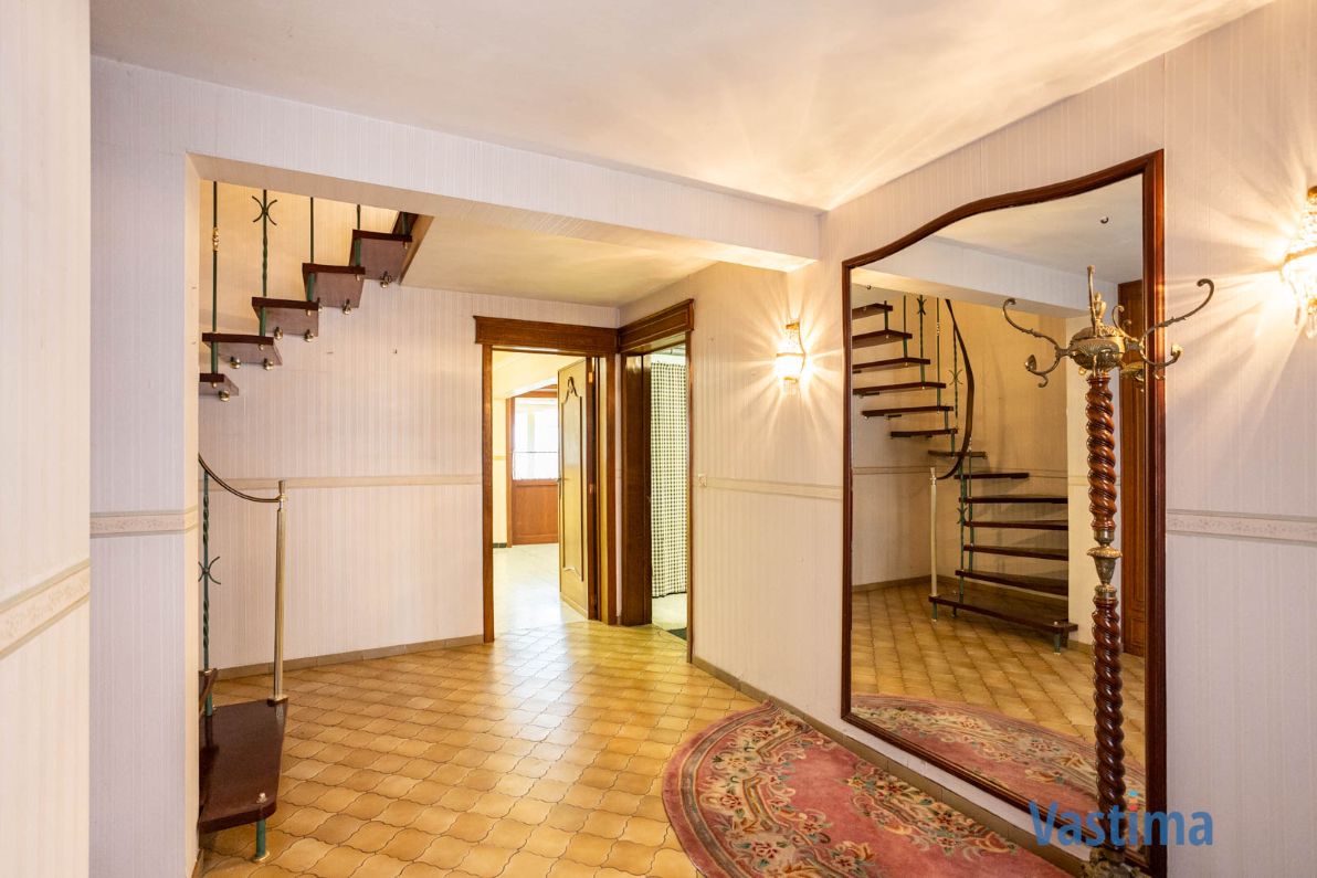 Ruime gezinswoning met potentieel nabij centrum Denderleeuw foto 3