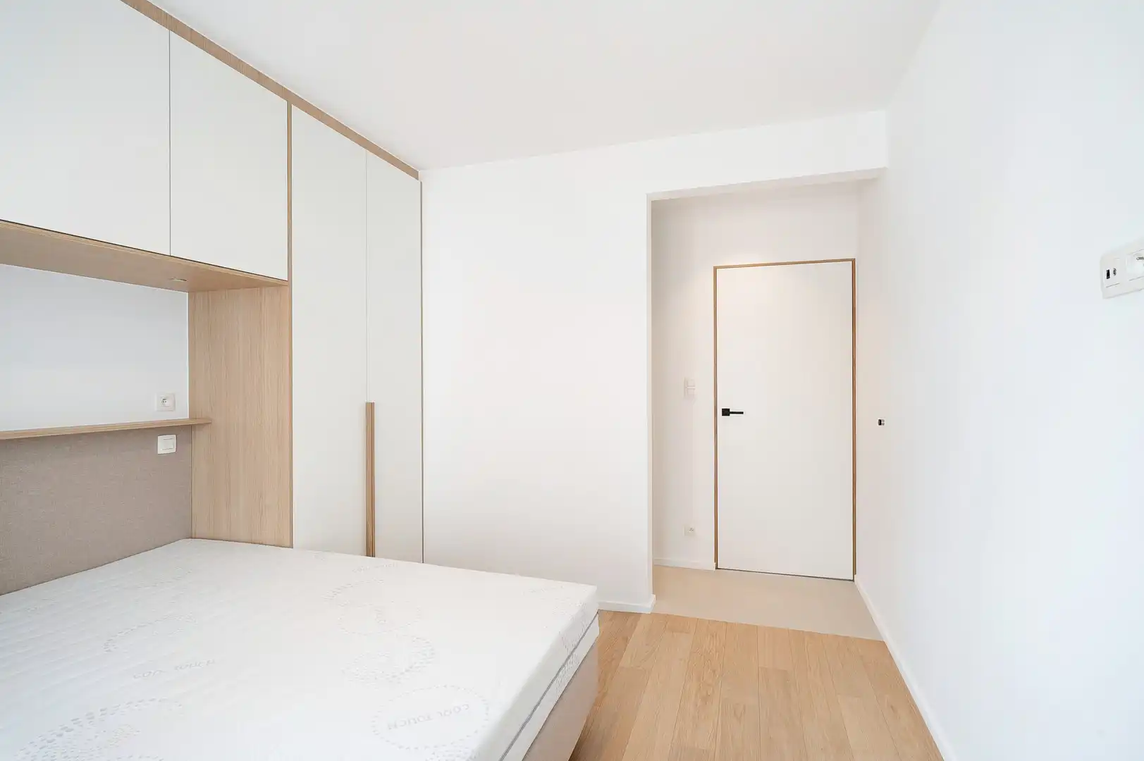 Zonnige penthouse met 3 slaapkamers en open zicht, nabij de Dumortierlaan. foto 16