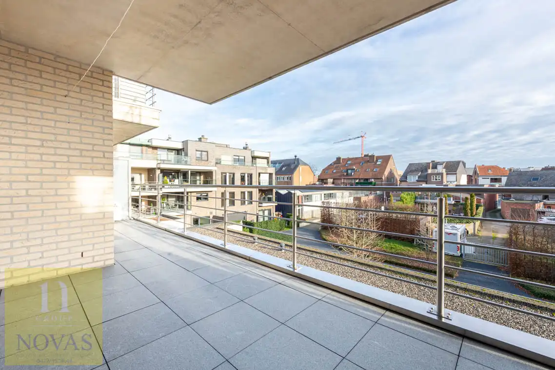 Toplocatie in Lommel, 2 slaapkamers, 33m² over 2 terrassen, dubbele privé-berging foto 21