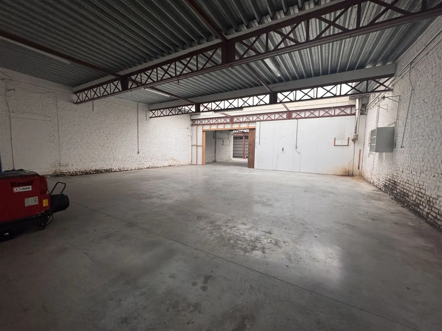 Multifunctionele loods te huur - 1725m² foto 7