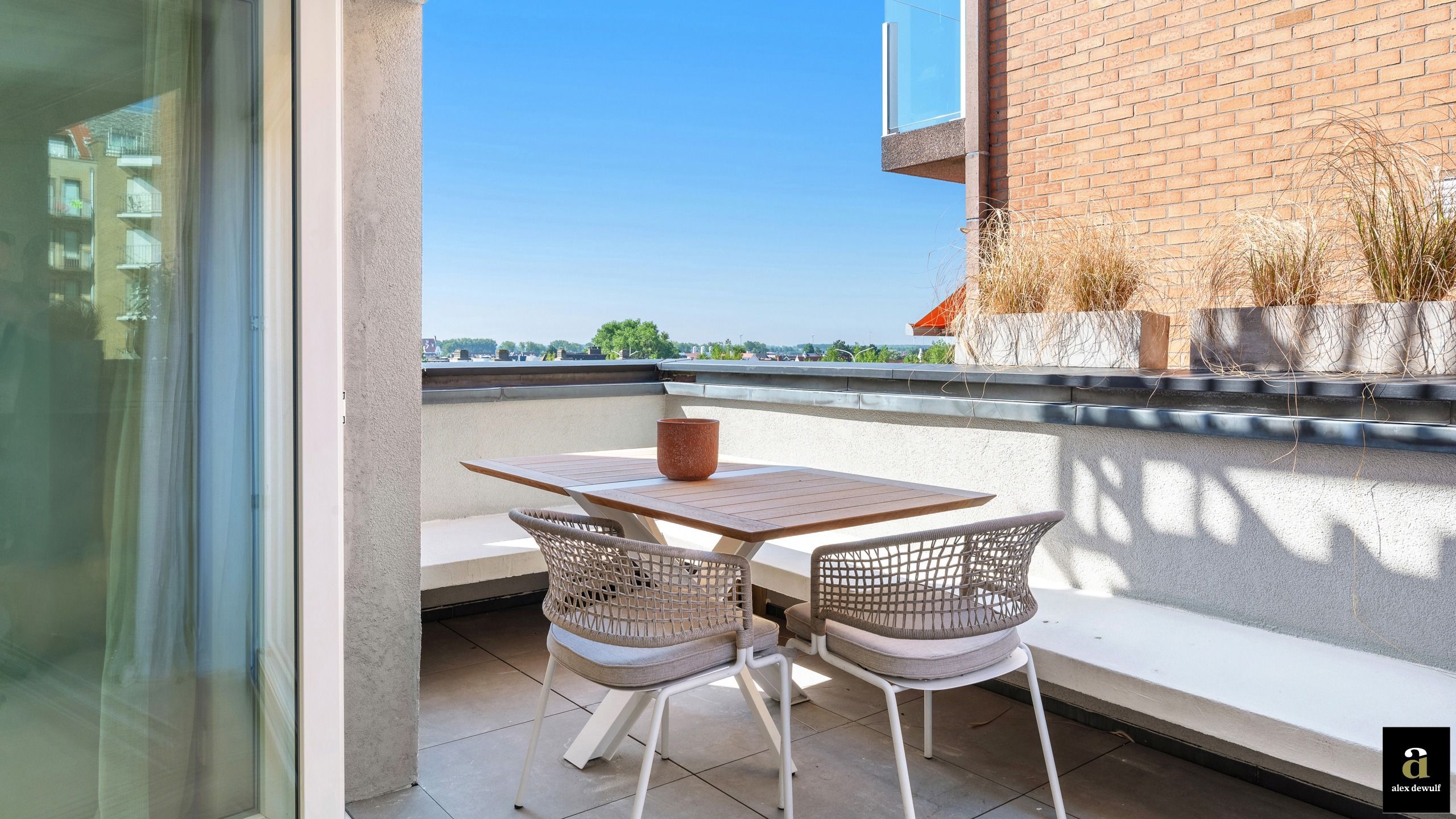 Instapklare penthouse met panoramisch uitzicht op La Réserve foto 8