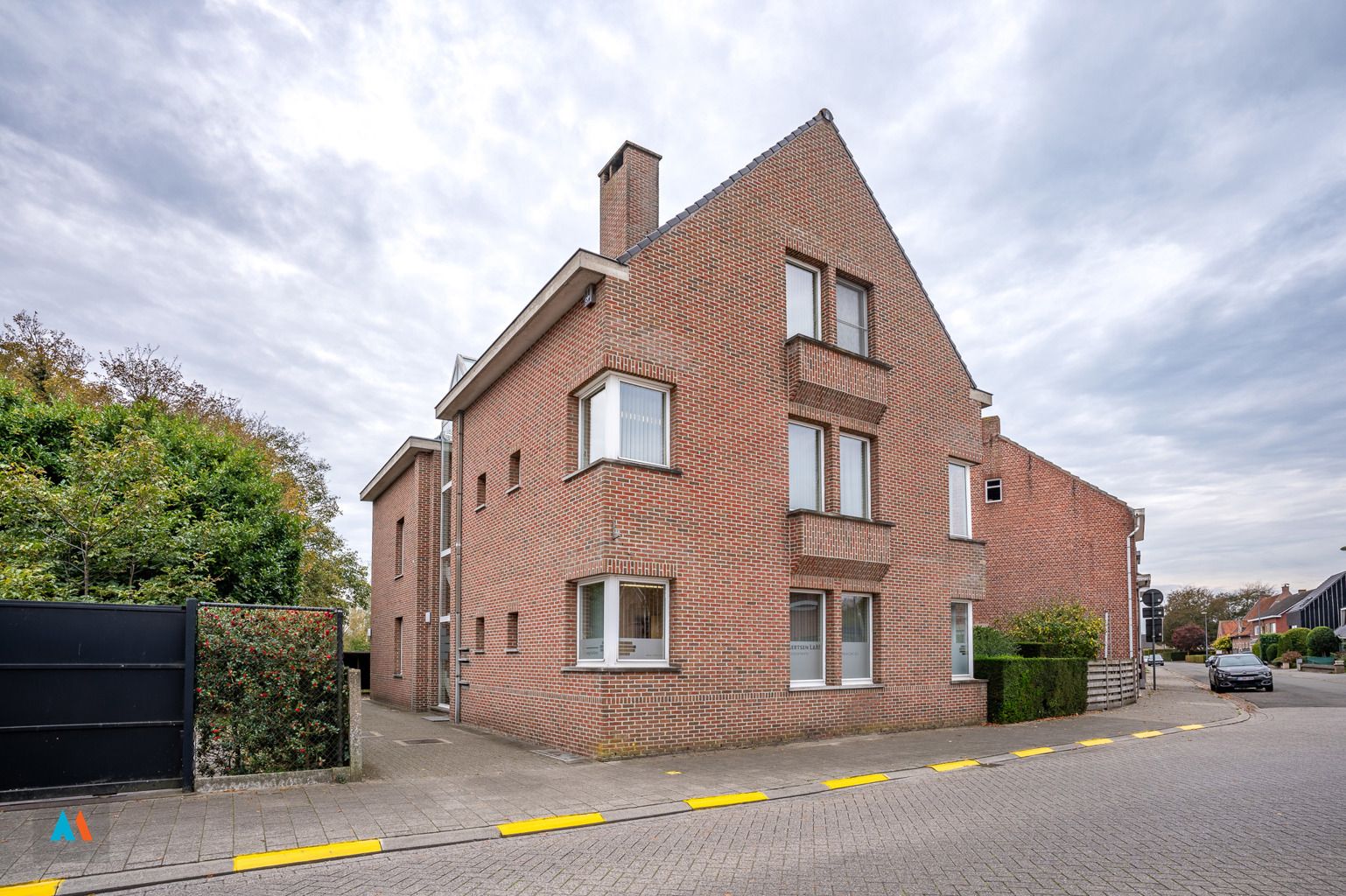 Kantoorgebouw met dakappartement foto 29