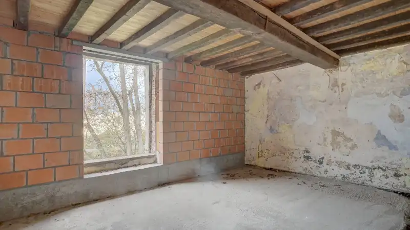 Exclusief 17e eeuws landgoed met bijgebouwen en slotgracht op 1 ha foto 12